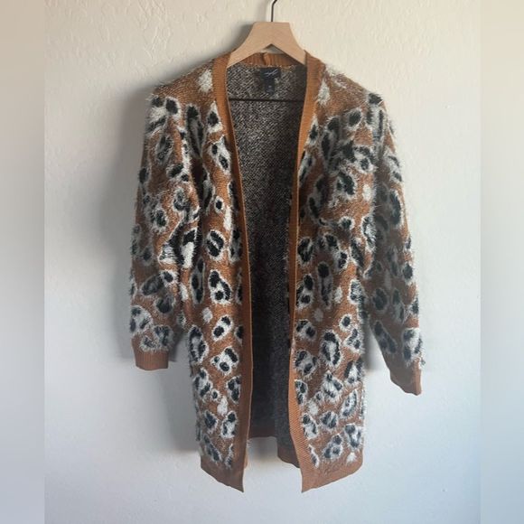 Daytrip Sweaters - Daytrip Women’s Animal Print Midi Open Cardigan Size M